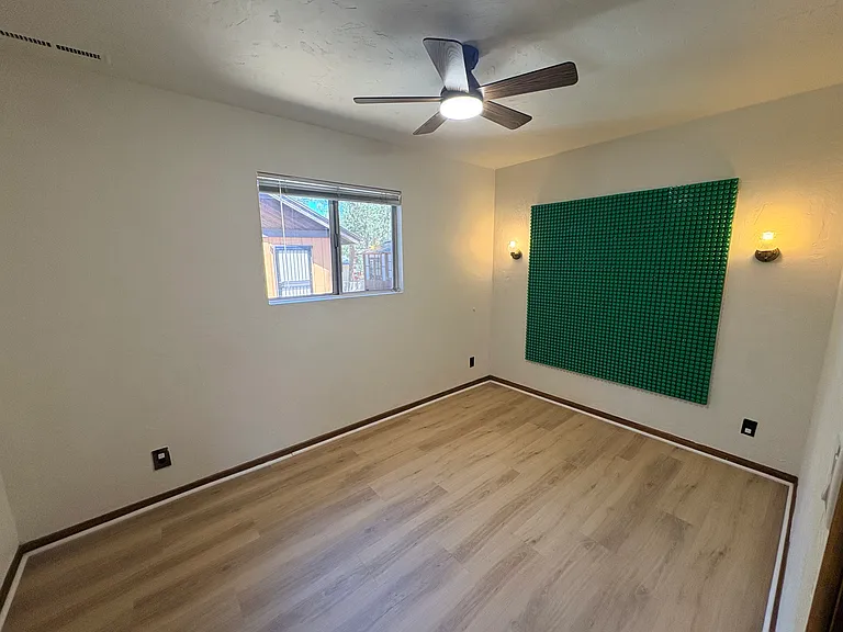 344 Downey Dr — Photo 12