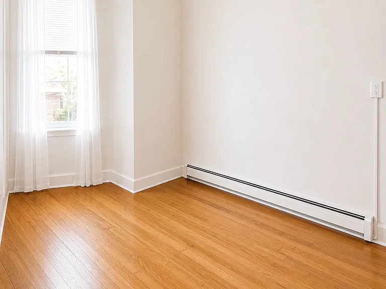 1055 W Grace St #1W — Photo 6
