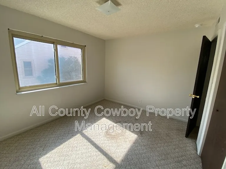 267 N 8th St #8 — Photo 9