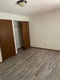 Building Photo - 874 Iowa Ave