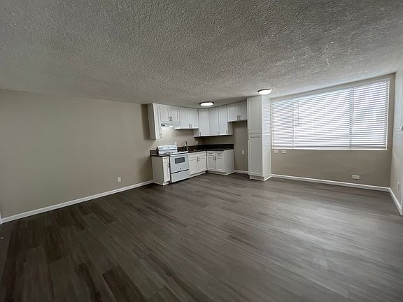 4th image of 1708 Sherman Pl #15