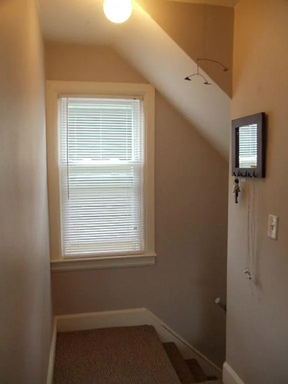 1 bed, 700 sqft, $995 — Photo 3