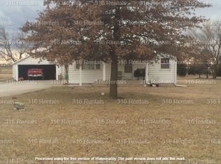 1001 E Hoch, Moundridge, KS 67107