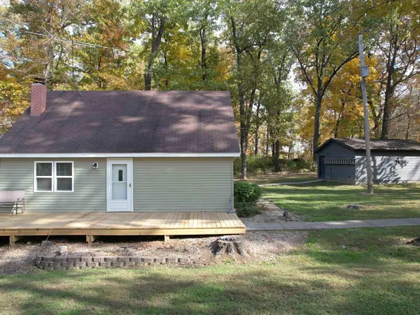 1629 Firewood Ln, Centralia, IL 62801