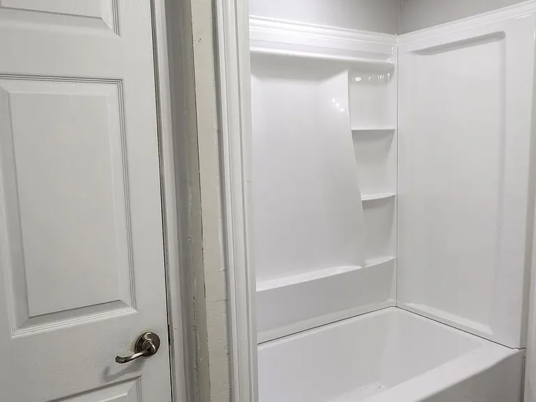 204 Olive St — Photo 6