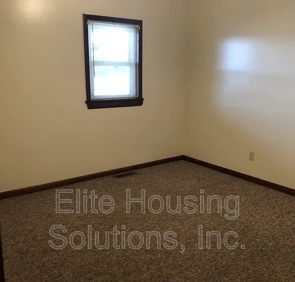 108 Buck Ave #E — Photo 6
