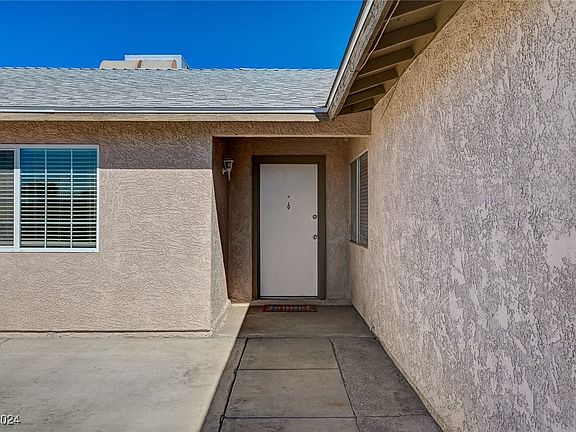 5th image of 4356 Sun Vista Dr