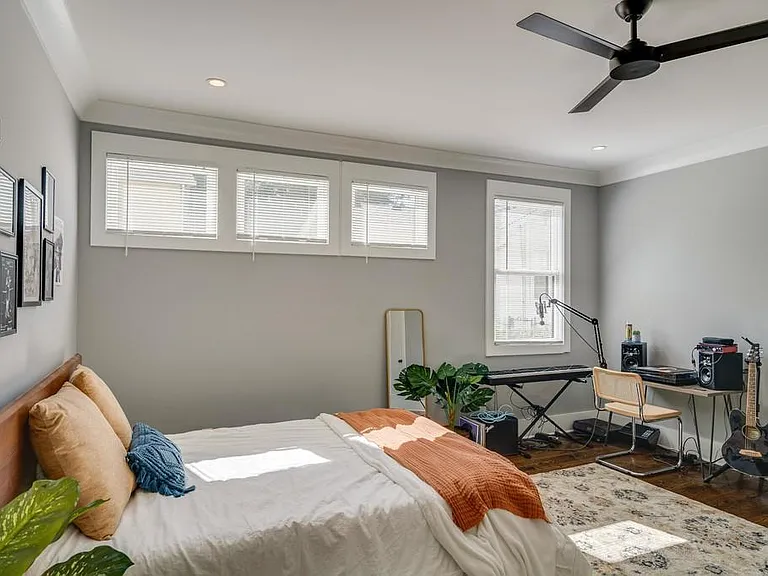 1011B S Douglas Ave — Photo 20