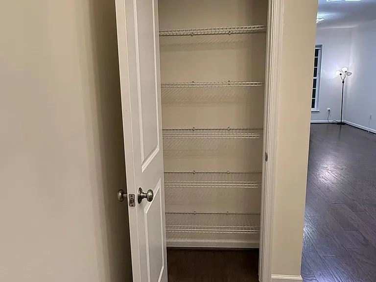 23910 Catawba Hill Dr — Photo 14