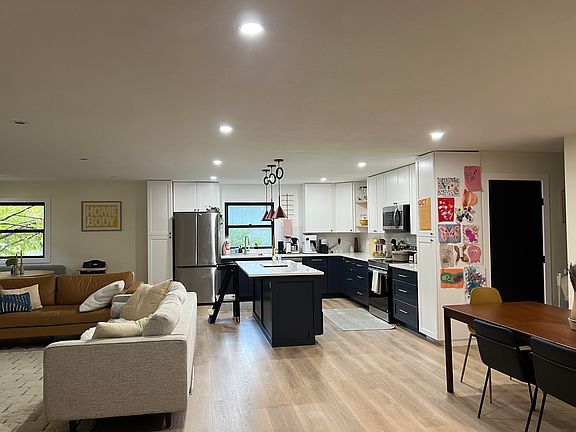 2nd image of 6009 W 87th Ter