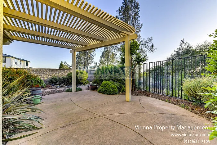 1003 Ferry Cir — Photo 30