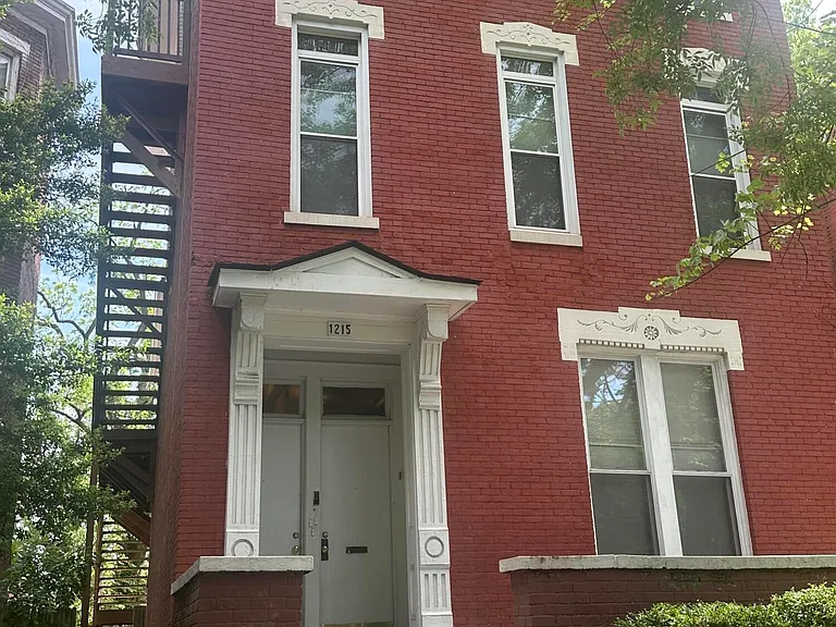 1215 S 1st St #3 — Photo 1