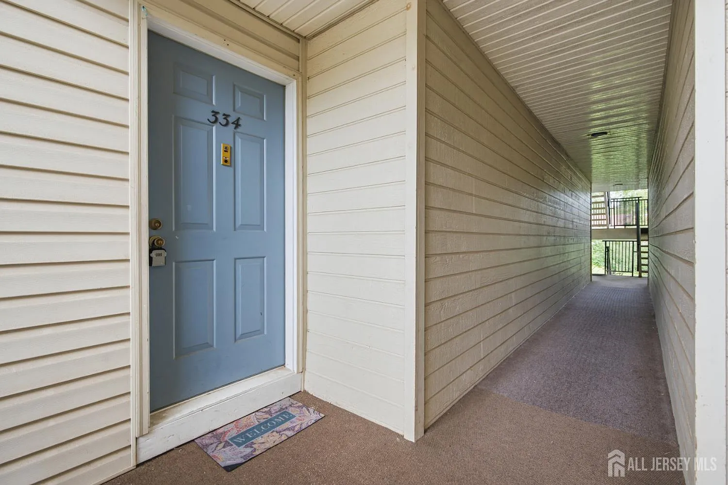 3 bed, 1.0 bath, $2,700 — Photo 4
