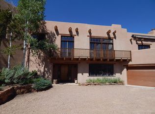 5 Thorpe Way, Santa Fe, NM 87506