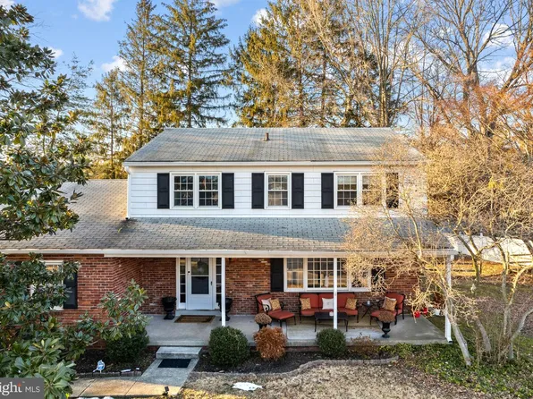 306 S Providence Rd, Wallingford, PA 19086