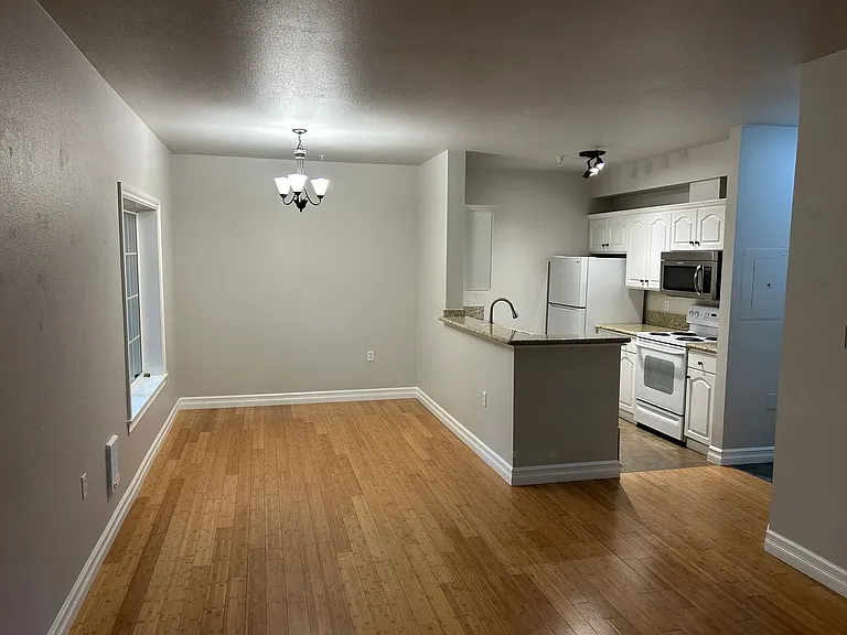 801 Rainier Ave N #B309 — Photo 19