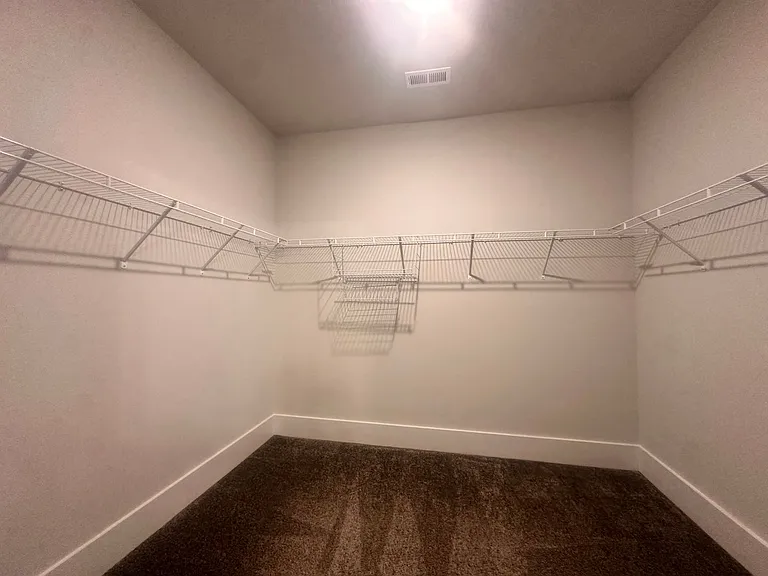 201 Thistleberry Dr — Photo 32
