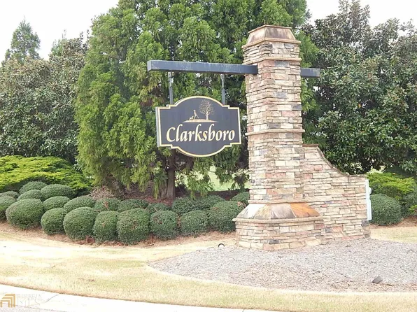 54 Galaxie Ct, Athens, GA 30607