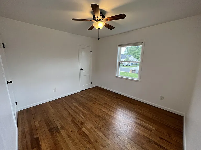 1904 Cherri Dr — Photo 25