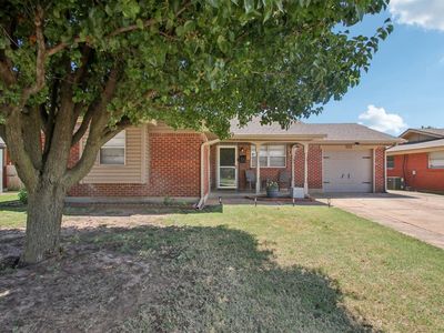 942 NW 5th St, Moore, OK, 73160