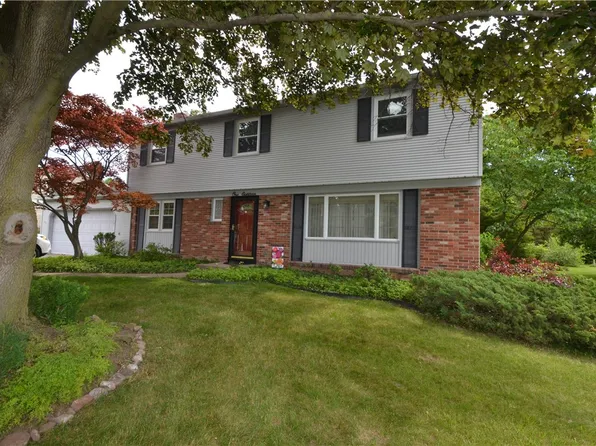 118 Nettlecreek Rd, Fairport, NY 14450