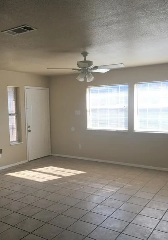 2 bed, 1100 sqft, $1,495 — Photo 3
