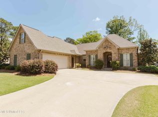 201 Evelyn Ln, Brandon, MS 39042