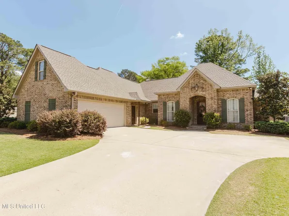 201 Evelyn Ln, Brandon, MS 39042