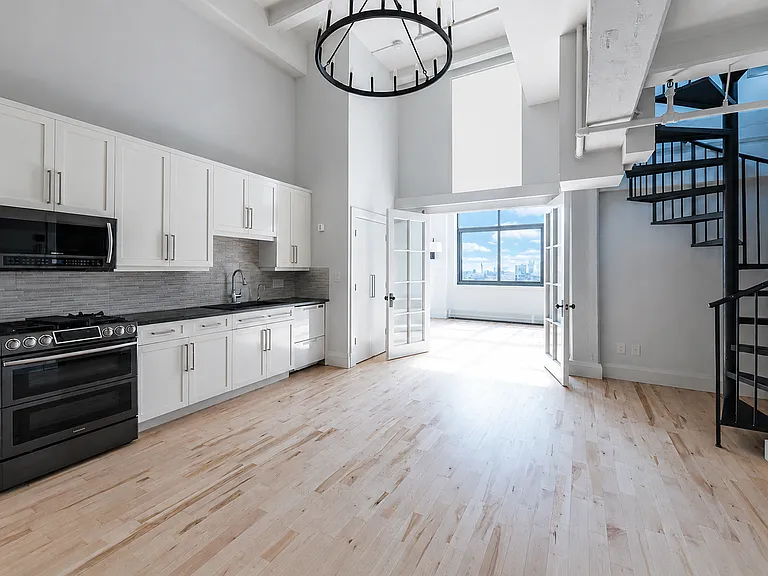 535 Dean St #Penthouse 901 — Photo 2