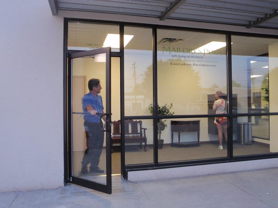 Main Entrance and Mail Room