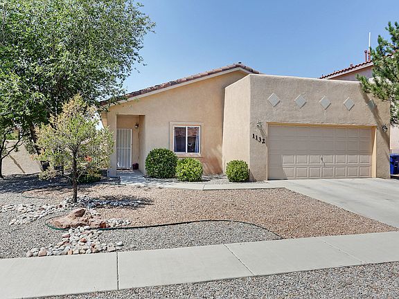 2nd image of 1132 Calle Corvo NE