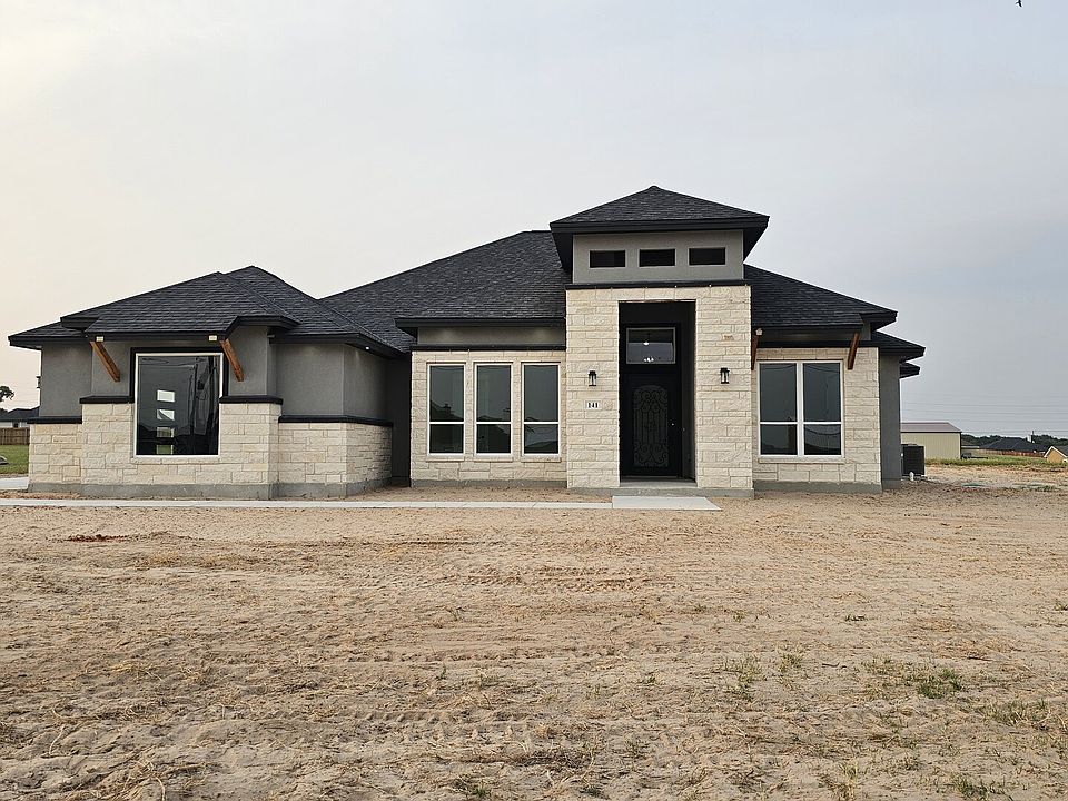 1st image of 141 Estates Dr