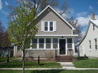 1405 S 12th St, Burlington, IA 52601