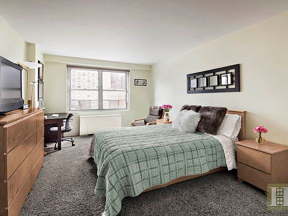 4th image of 251 E 32nd St #10A