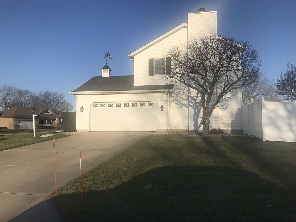 2nd image of 10108 N Pointe Dr