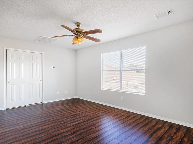 15410 Fir Woods Ln — Photo 13