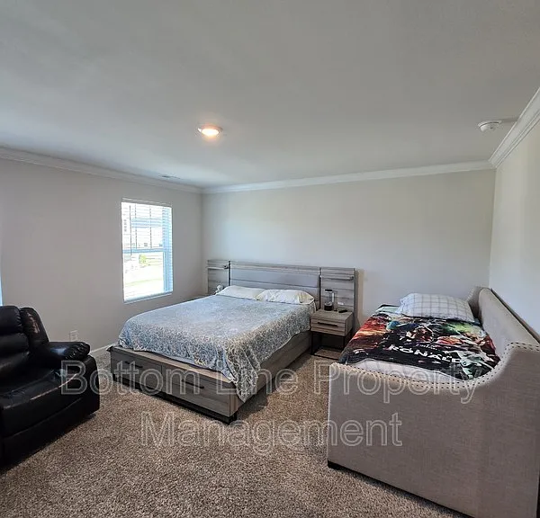 1221 Colgher St — Photo 49
