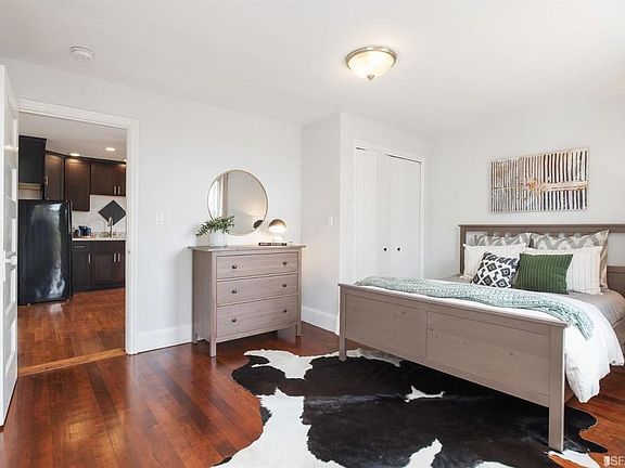 5th image of 2525 Elm St #2525