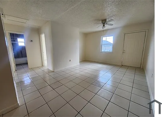 4131 Commercial Dr — Photo 6