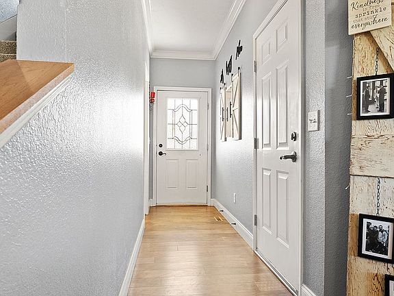 4th image of 1911 Park West Dr