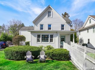New Canaan Condominiums, New Canaan, CT 06840