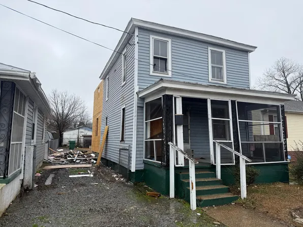 107 N 8th St, Suffolk, VA 23434