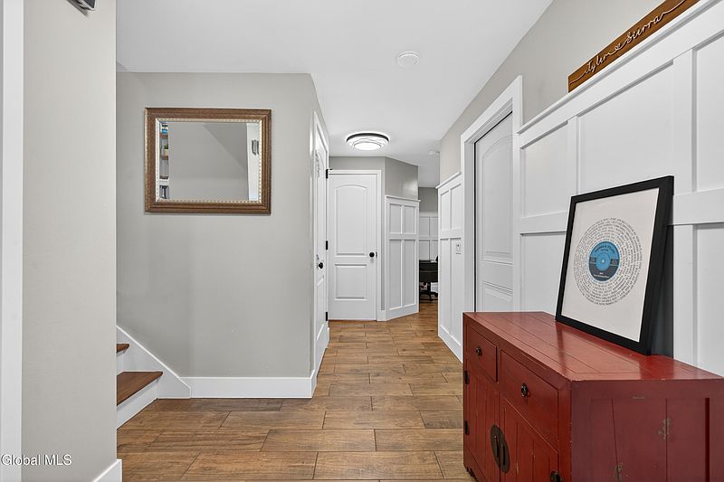 4th image of 23 Northcrest Drive