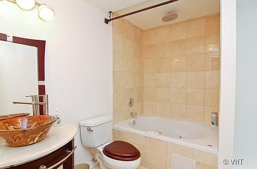 5th image of 5154 N Avers Ave #1E
