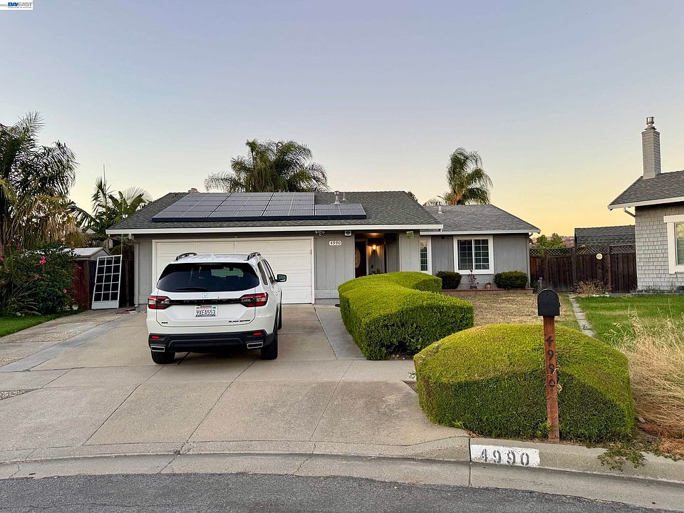 1st image of 4990 Gazania Dr