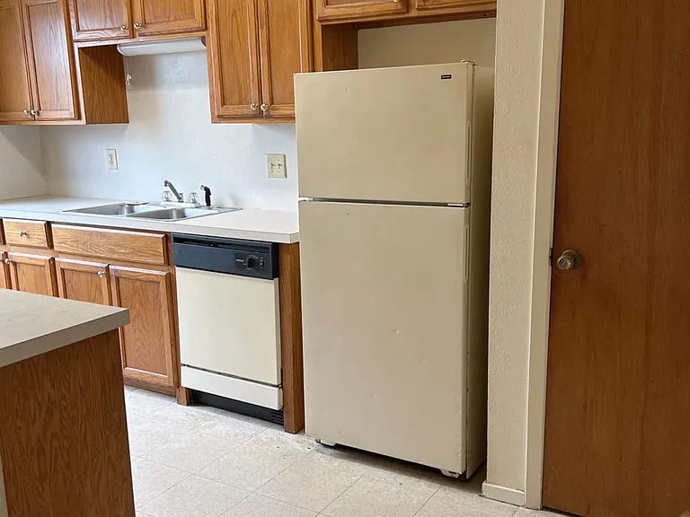 57 W Elmwood Dr #A — Photo 13