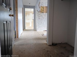 510 Pleasant St APT 5, Charlotte, MI 48813