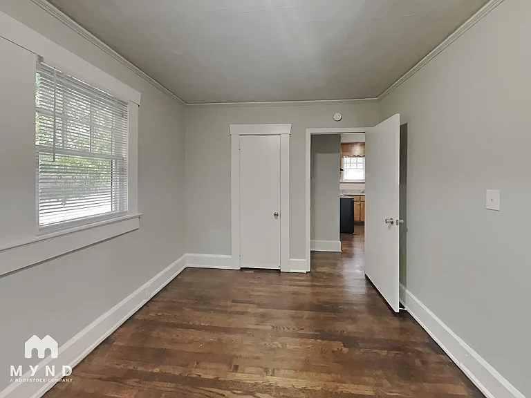 4817 Avenue N — Photo 22