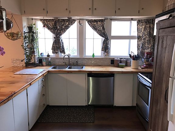 5th image of 310 N Palouse St