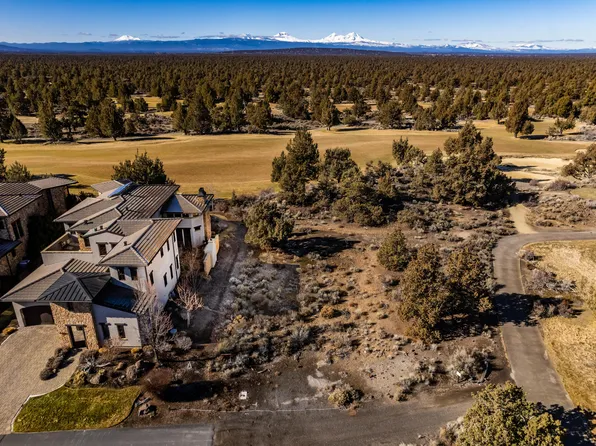 22879 Ghost Tree Ln #310, Bend, OR 97701